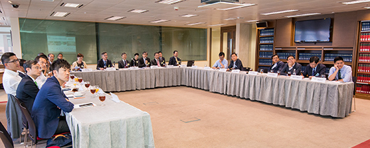 Over 10 newly elected legislators visit the ICAC to learn its latest anti-graft initiatives.