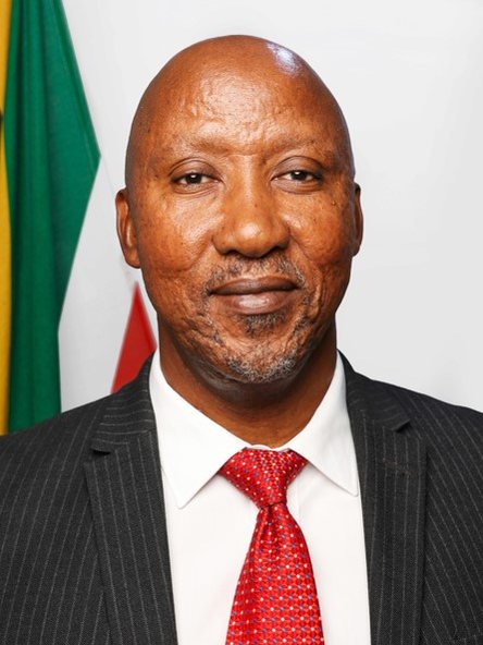 Portrait of Mr Leonard Gaoretelelwe Lekgetho