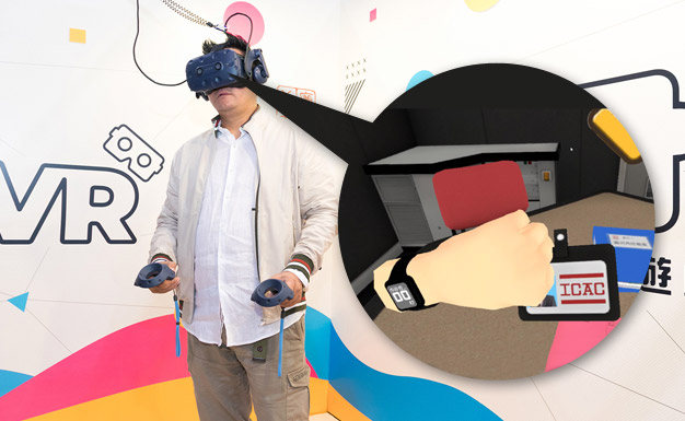 Visitor at a VR game in the ICAC booth at the Hong Kong Book Fair