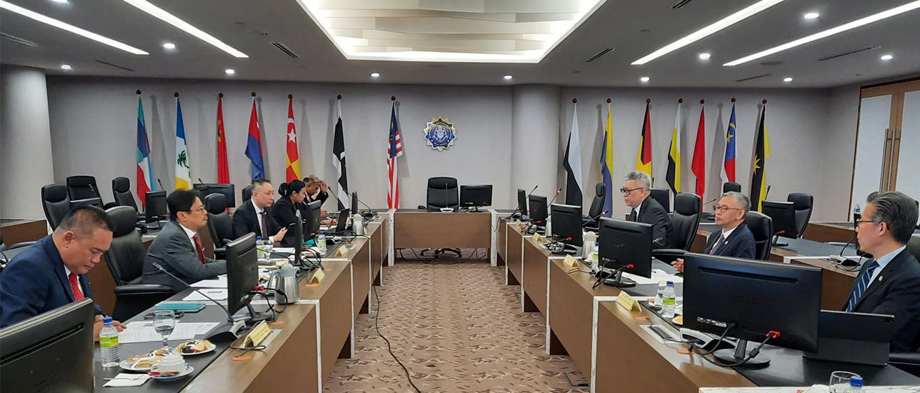 廉政专员胡英明率领代表团到访马来西亚反贪污委员会。