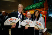 The Hon Barry O’KEEFE, AM, QC, Chairman, IGEC and delegates have a taste of traditional Chinese culture before the Symposium Dinner